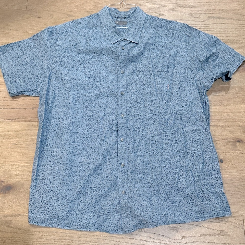 Men's Classic Fit 3XLT Eddie Bauer short sleeve graphic button down